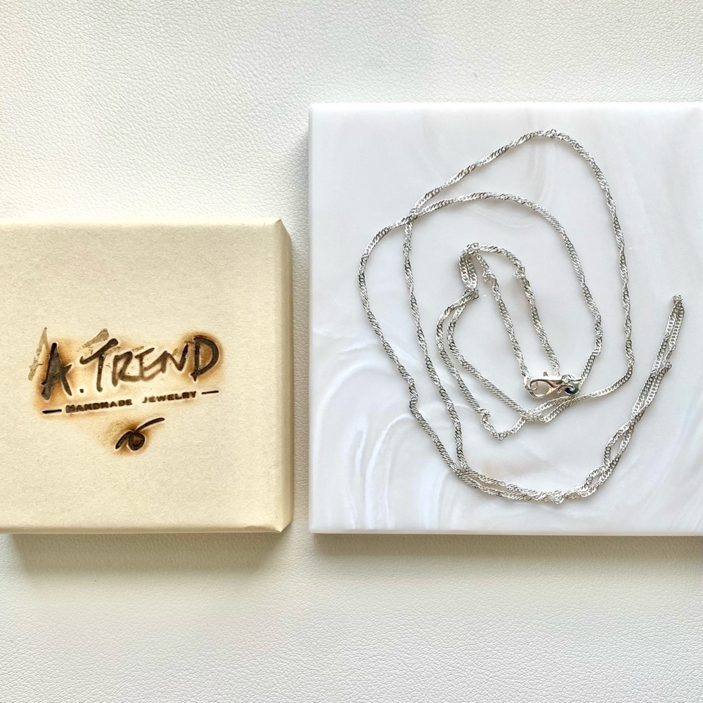 Beautiful wave 30” Sterling silver 925 Chain